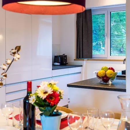 Legendaer מלון דירות